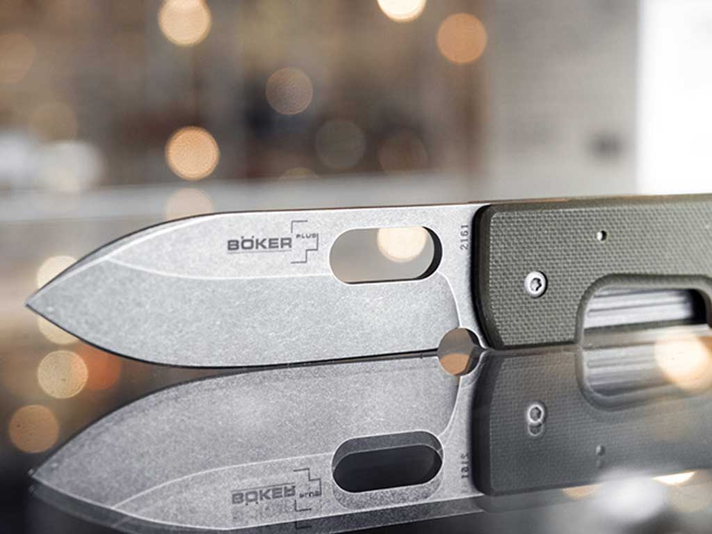 knifestock blog - öppningsmekanismer thumb hole